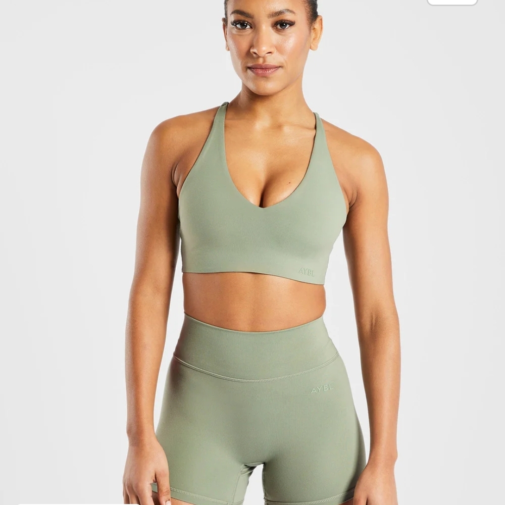 AYBL Green Sports Bra with Scoop Neckline and Supportive Straps